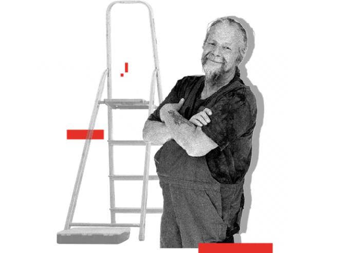 Smiling older plumber in front a ladder, reviewing McAlpine Kneepads